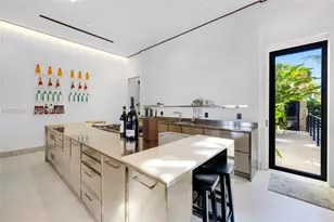 200 W Rivo Alto Dr, Miami Beach, FL 33139 - Photo 29