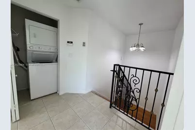 718 NE 4th Ct #718, Hallandale Beach, FL 33009 - Photo 7