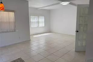 718 NE 4th Ct., Hallandale Beach, FL 33009 - Photo 11