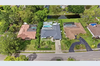 9935 Ramblewood Dr #9935, Coral Springs, FL 33071 - Photo 43