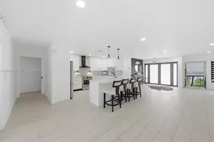9935 Ramblewood Dr, Coral Springs, FL 33071 - Photo 9
