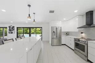 9935 Ramblewood Dr, Coral Springs, FL 33071 - Photo 7