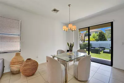 650 NE 191st Ter, Miami, FL 33179 - Photo 23