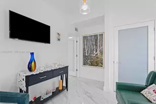 10700 SW 46th St, Miami, FL 33165 - Photo 3