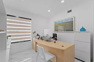 10700 SW 46th St, Miami, FL 33165 - Photo 5