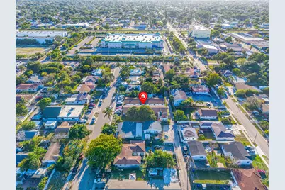 1927/1929 Roosevelt St, Hollywood, FL 33020 - Photo 15