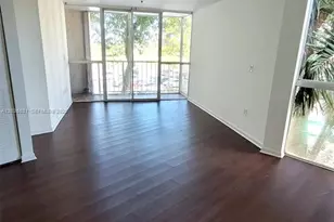 6995 NW 186th St, Hialeah, FL 33015 - Photo 9