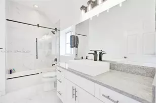 1112 NE 17th Way, Fort Lauderdale, FL 33304 - Photo 21