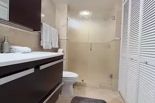 16400 Collins Ave, Sunny Isles Beach, FL 33160 - Photo 25