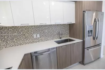 5252 NW 85th Ave #601, Doral, FL 33166 - Photo 7
