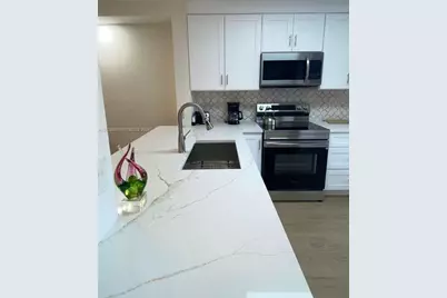 7350 Kinghurst Dr #305, Delray Beach, FL 33446 - Photo 3