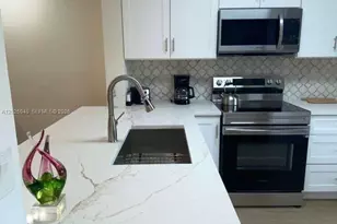7350 Kinghurst Dr, Delray Beach, FL 33446 - Photo 3