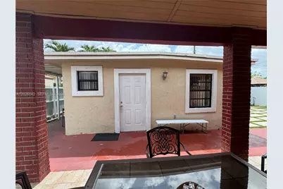 5551 E 4th Ave, Hialeah, FL 33013 - Photo 23