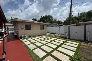 5551 E 4th Ave, Hialeah, FL 33013 - Photo 21