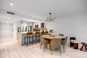 302 Lakeview Dr, Weston, FL 33326 - Photo 15