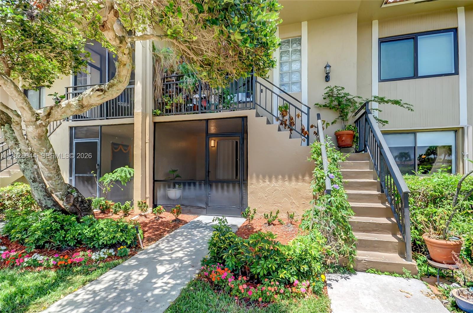 302 Lakeview Dr #105 - 302 Lakeview Dr #105, Weston, FL 33326 Luxury Property | Jose Angel Pina