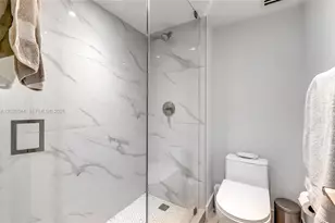 302 Lakeview Dr, Weston, FL 33326 - Photo 35