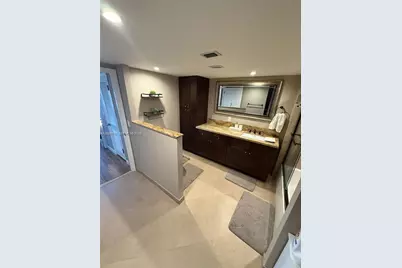 800 NE 195th St #720, Miami, FL 33179 - Photo 29