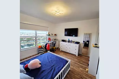 800 NE 195th St #720, Miami, FL 33179 - Photo 25