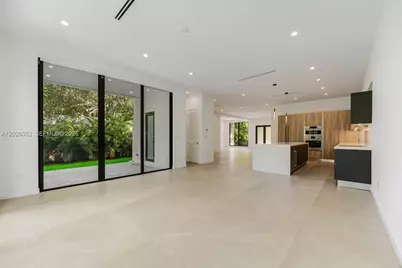 3741 Kumquat Ave, Miami, FL 33133 - Photo 21