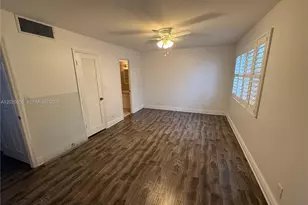 2606 NE 10th St, Hallandale Beach, FL 33009 - Photo 5