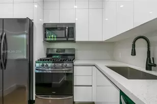 2539 S Bayshore Dr, Miami, FL 33133 - Photo 9