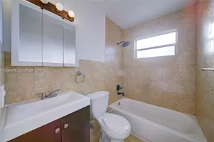 896 E 22nd St, Hialeah, FL 33013 - Photo 7