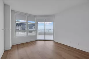 555 NE 34th St, Miami, FL 33137 - Photo 19