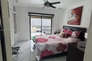 8430 NW 8th St, Miami, FL 33126 - Photo 7