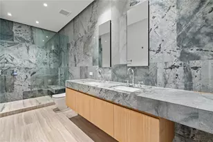 5061 N Bay Rd, Miami Beach, FL 33140 - Photo 33