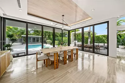5061 N Bay Rd, Miami Beach, FL 33140 - Photo 11