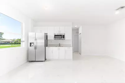 2209 SE 30th St #2, Homestead, FL 33035 - Photo 5