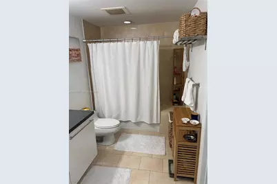 90 SW 3rd St #1705, Miami, FL 33130 - Photo 11