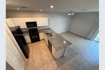1073 NW 5th St #1073, Florida City, FL 33034 - Photo 9