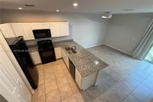 1073 NW 5th St, Florida City, FL 33034 - Photo 9