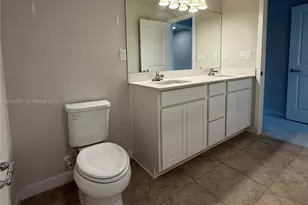 1073 NW 5th St, Florida City, FL 33034 - Photo 17