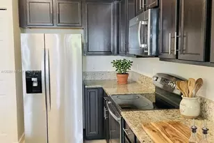 10620 NW 88th St, Doral, FL 33178 - Photo 3