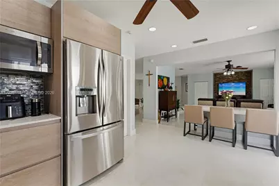 9641 SW 66th St, Miami, FL 33173 - Photo 23
