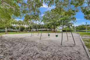 17027 NW 19th St, Pembroke Pines, FL 33028 - Photo 75
