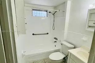 1445 NW 16th Ave, Miami, FL 33125 - Photo 7