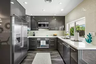2010 NE 57th St, Fort Lauderdale, FL 33308 - Photo 5