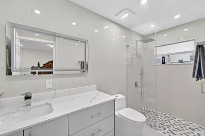 12718 NW 6th Ln, Miami, FL 33182 - Photo 25