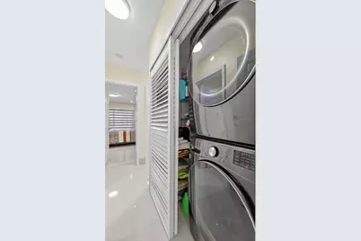 12718 NW 6th Ln, Miami, FL 33182 - Photo 35