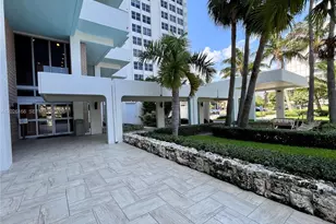 2899 Collins Ave, Miami Beach, FL 33140 - Photo 27