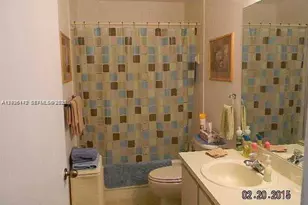10851 NW 3rd Ct, Pembroke Pines, FL 33026 - Photo 3