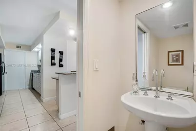 6917 Collins Ave #1608, Miami Beach, FL 33141 - Photo 19