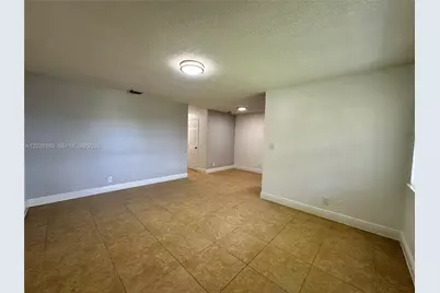 2900 NE 17th Ave #204, Pompano Beach, FL 33064 - Photo 3