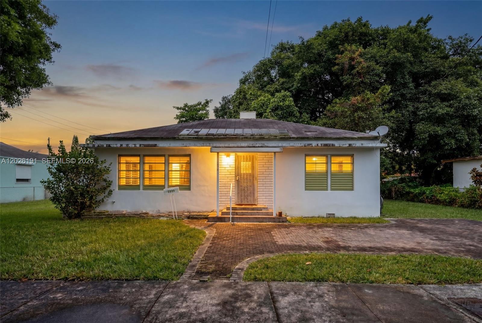 1279 NW 41st St - 1279 NW 41st St, Miami, FL 33142 Luxury Property | Jose Angel Pina