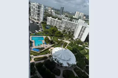 2500 Parkview Dr #2518, Hallandale Beach, FL 33009 - Photo 21