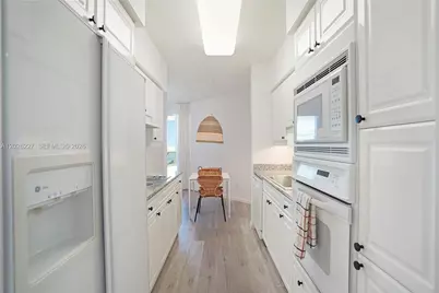 4779 Collins Ave #2908, Miami Beach, FL 33140 - Photo 21